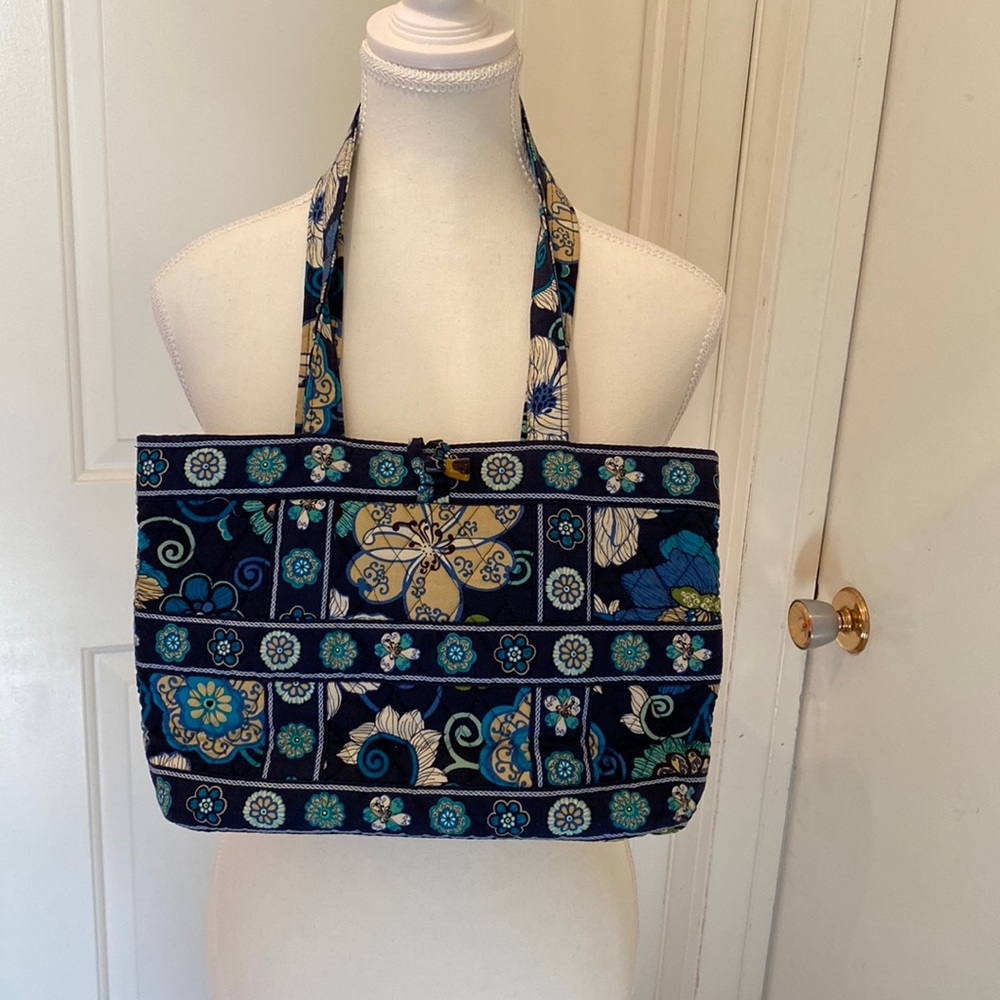 Great summer purse.